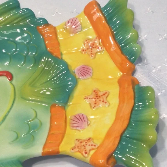 FIGI Colorful Tropical Fish Shaped Ceramic Dish Fish is wearing Sunglasses - Picture 3 of 5